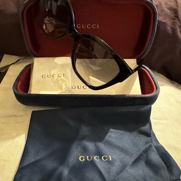 Meet your Posher, Leoni - Picture 4 of 11